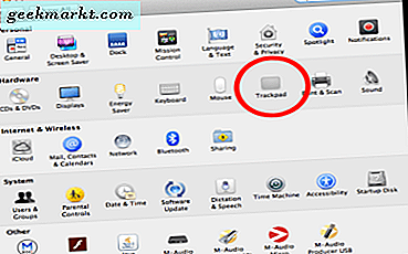 Cara Membalikkan / Memundurkan Gulir pada Trackpad Apple